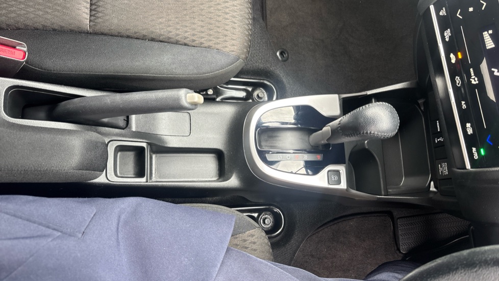 Honda Jazz 1.3 i-VTEC EX Navi 5dr CVT Petrol Hatchback - Image 30
