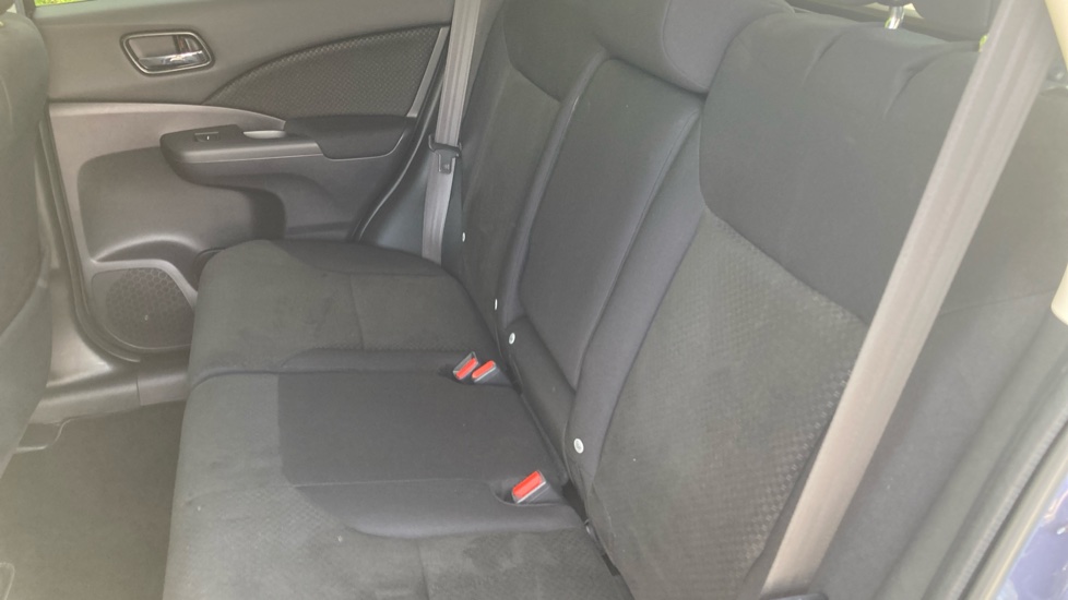 Honda CR-V 2.0 i-VTEC SE Plus 5dr 2WD [Nav] Petrol Estate - Image 16