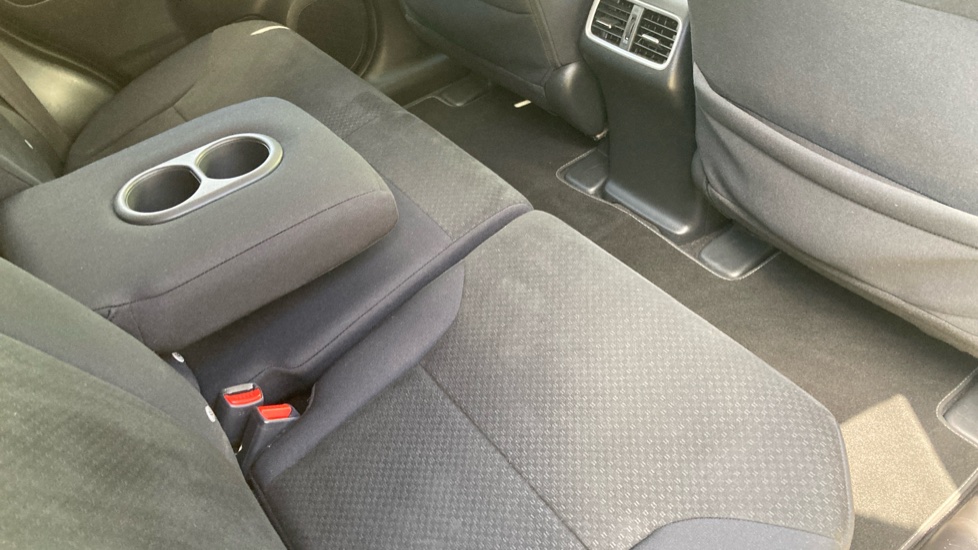 Honda CR-V 2.0 i-VTEC SE Plus 5dr 2WD [Nav] Petrol Estate - Image 49