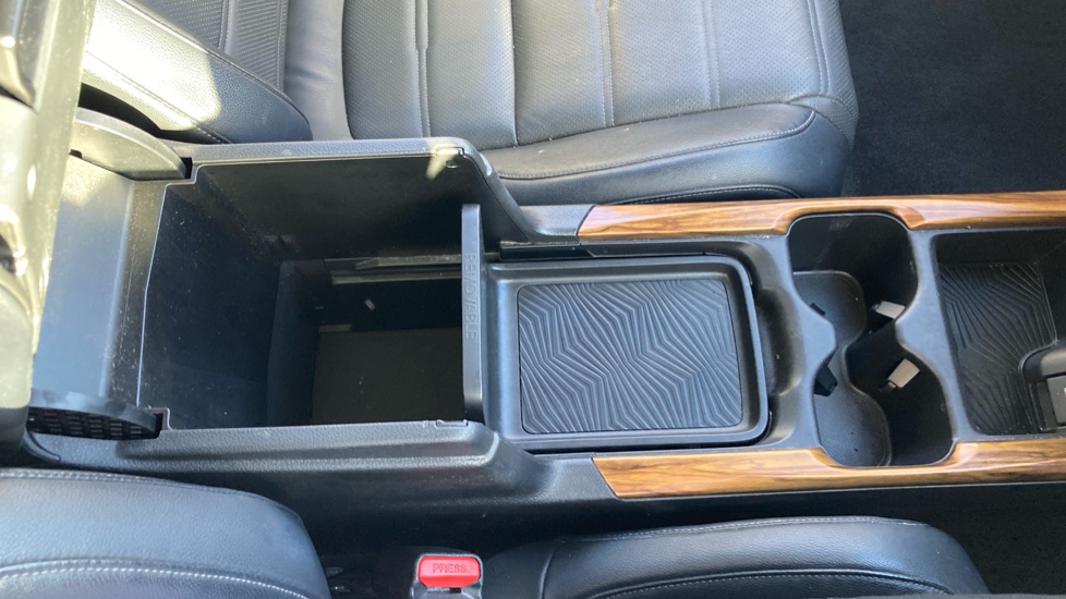 Honda CR-V 1.5 VTEC Turbo EX 5dr Petrol Estate - Image 37