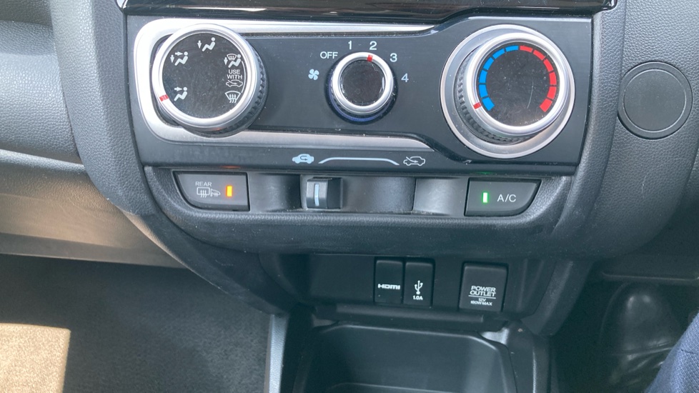 Honda Jazz 1.3 i-VTEC SE 5dr Petrol Hatchback - Image 40