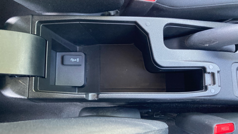 Honda Jazz 1.3 i-VTEC SE 5dr Petrol Hatchback - Image 45