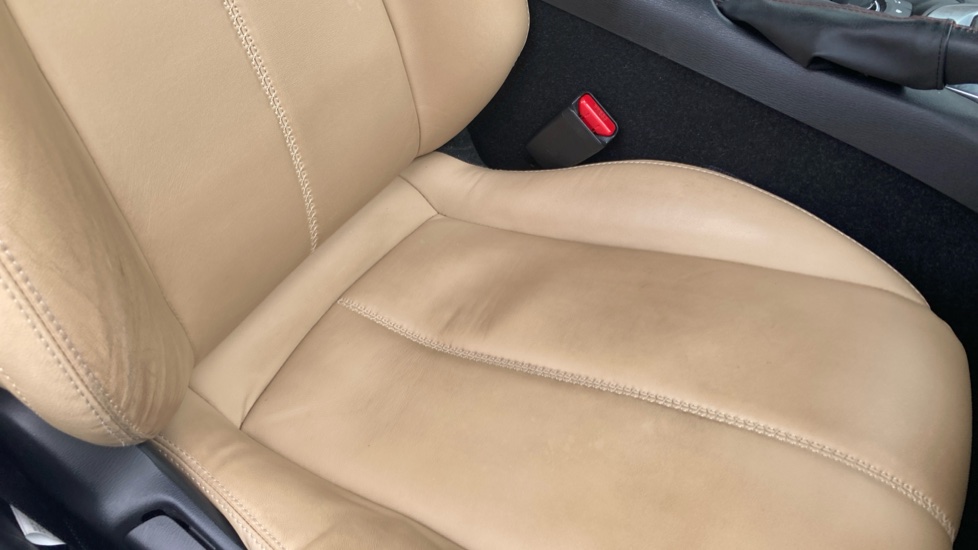 Mazda MX-5 2.0 Sport Nav 2dr Petrol Convertible - Image 17