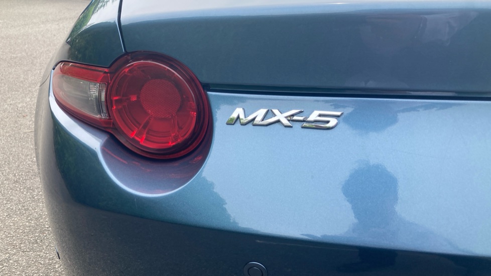 Mazda MX-5 2.0 Sport Nav 2dr Petrol Convertible - Image 23