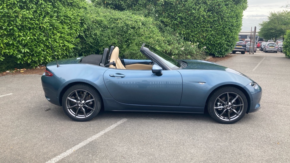 Mazda MX-5 2.0 Sport Nav 2dr Petrol Convertible - Image 25