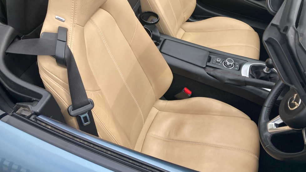 Mazda MX-5 2.0 Sport Nav 2dr Petrol Convertible - Image 37