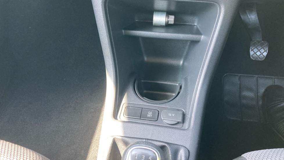 Skoda CITIGO 1.0 MPI Colour Edition 5dr Petrol Hatchback - Image 35