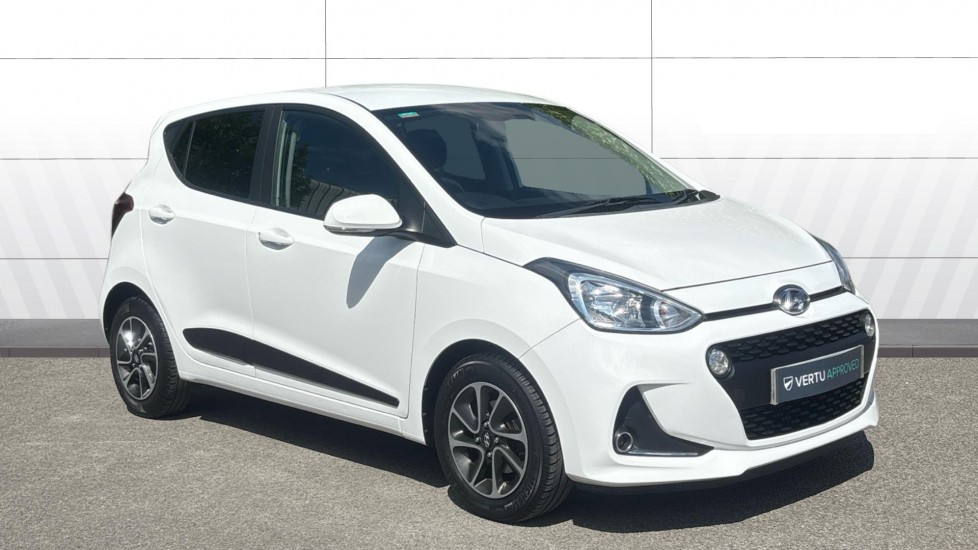 Hyundai i10 1.2 Premium 5dr Petrol Hatchback - Image 1
