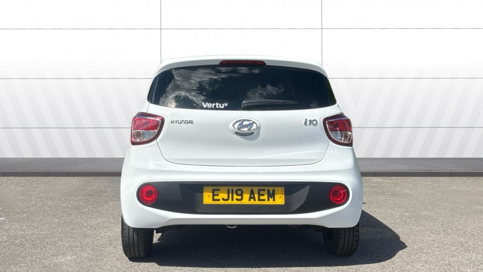 Hyundai i10 1.2 Premium 5dr Petrol Hatchback - Image 6