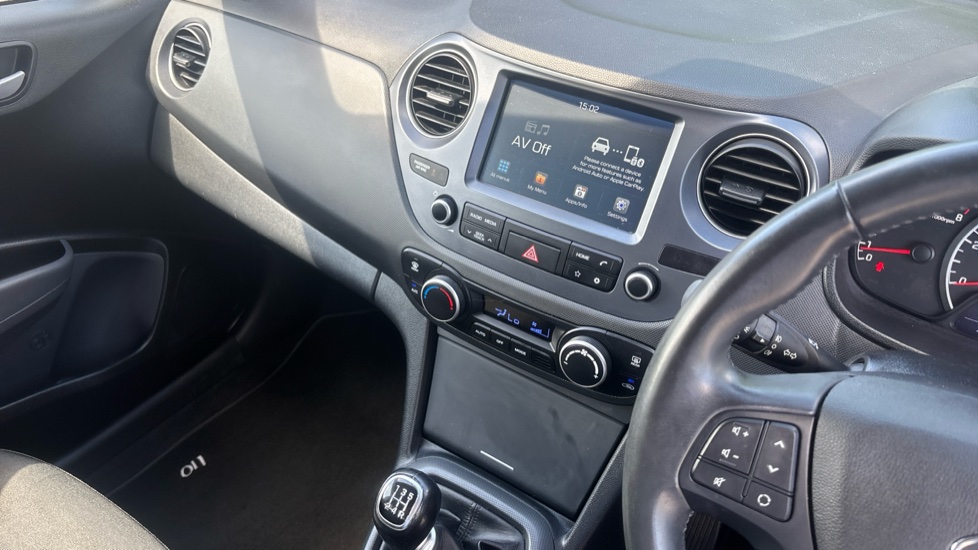 Hyundai i10 1.2 Premium 5dr Petrol Hatchback - Image 14