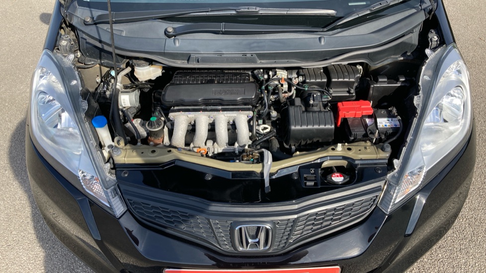 Honda Jazz 1.4 i-VTEC ES Plus 5dr CVT Petrol Hatchback - Image 8