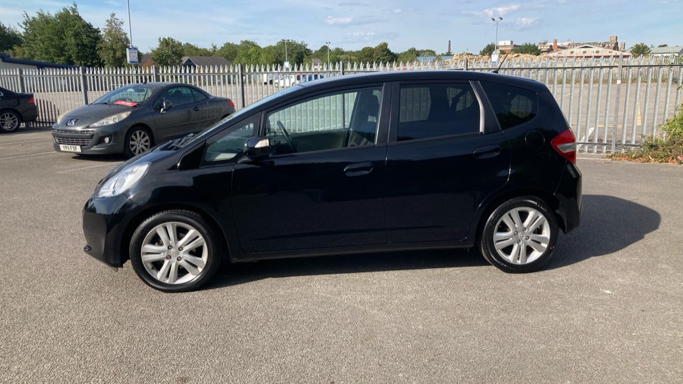 Honda Jazz 1.4 i-VTEC ES Plus 5dr CVT Petrol Hatchback - Image 24