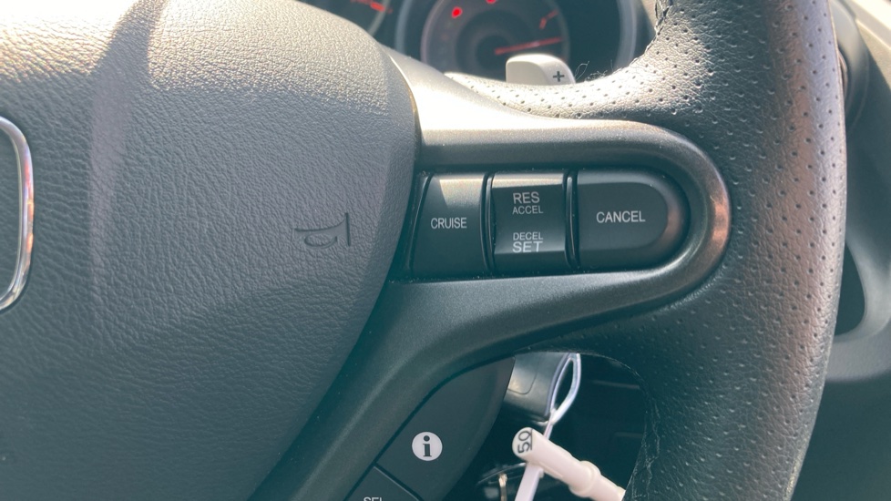 Honda Jazz 1.4 i-VTEC ES Plus 5dr CVT Petrol Hatchback - Image 37