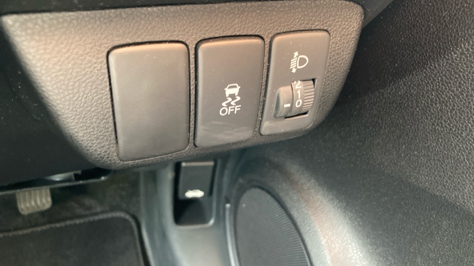 Honda Jazz 1.4 i-VTEC ES Plus 5dr CVT Petrol Hatchback - Image 39