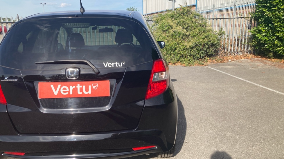 Honda Jazz 1.4 i-VTEC ES Plus 5dr CVT Petrol Hatchback - Image 51