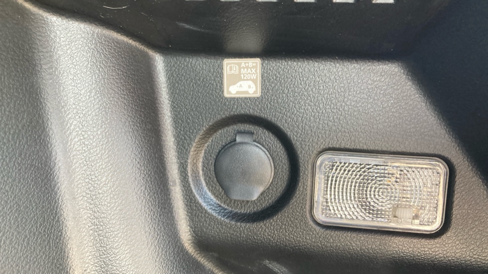 Suzuki Vitara 1.4 Boosterjet S ALLGRIP 5dr Auto Petrol Estate - Image 37