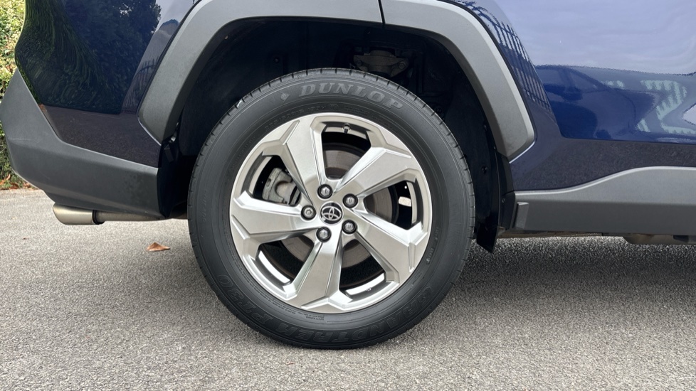 Toyota RAV4 2.5 VVT-i Hybrid Excel 5dr CVT 2WD Hybrid Estate - Image 7