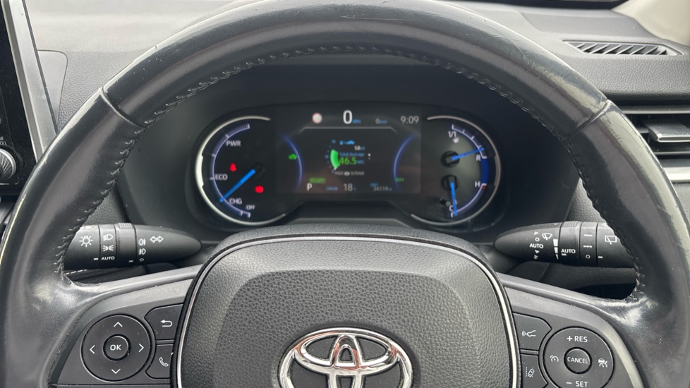 Toyota RAV4 2.5 VVT-i Hybrid Excel 5dr CVT 2WD Hybrid Estate - Image 18
