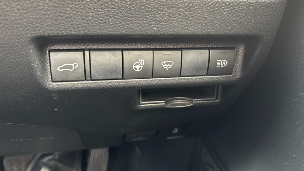 Toyota RAV4 2.5 VVT-i Hybrid Excel 5dr CVT 2WD Hybrid Estate - Image 23