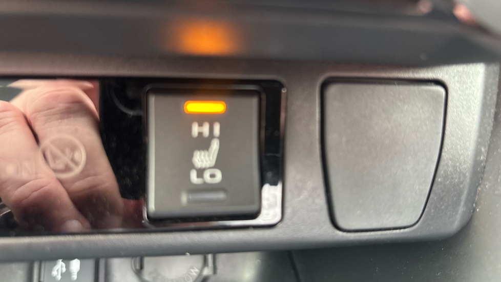 Toyota RAV4 2.5 VVT-i Hybrid Excel 5dr CVT 2WD Hybrid Estate - Image 26