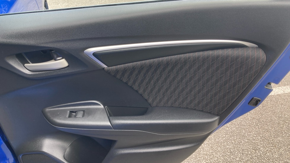 Honda Jazz 1.5 i-VTEC Sport 5dr Petrol Hatchback - Image 29