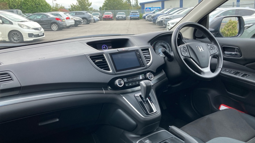 Honda CR-V 2.0 i-VTEC SE Plus 5dr Auto [Nav] Petrol Estate - Image 9
