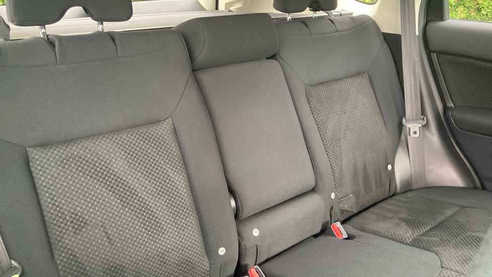 Honda CR-V 2.0 i-VTEC SE Plus 5dr Auto [Nav] Petrol Estate - Image 33