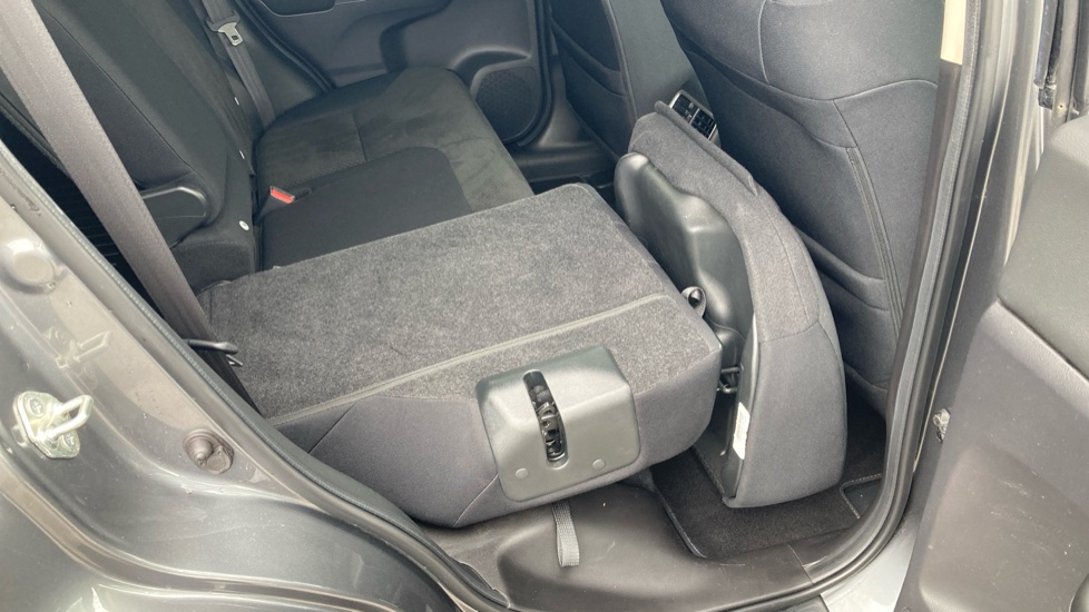 Honda CR-V 2.0 i-VTEC SE Plus 5dr Auto [Nav] Petrol Estate - Image 34