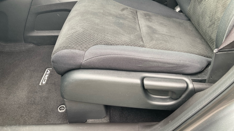 Honda CR-V 2.0 i-VTEC SE Plus 5dr Auto [Nav] Petrol Estate - Image 40