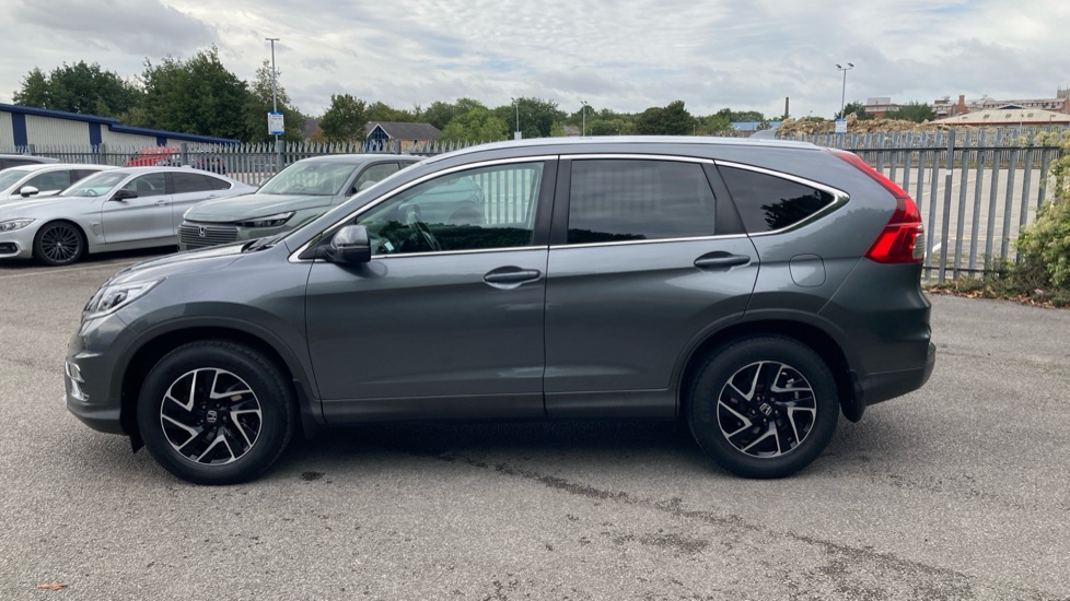 Honda CR-V 2.0 i-VTEC SE Plus 5dr Auto [Nav] Petrol Estate - Image 49