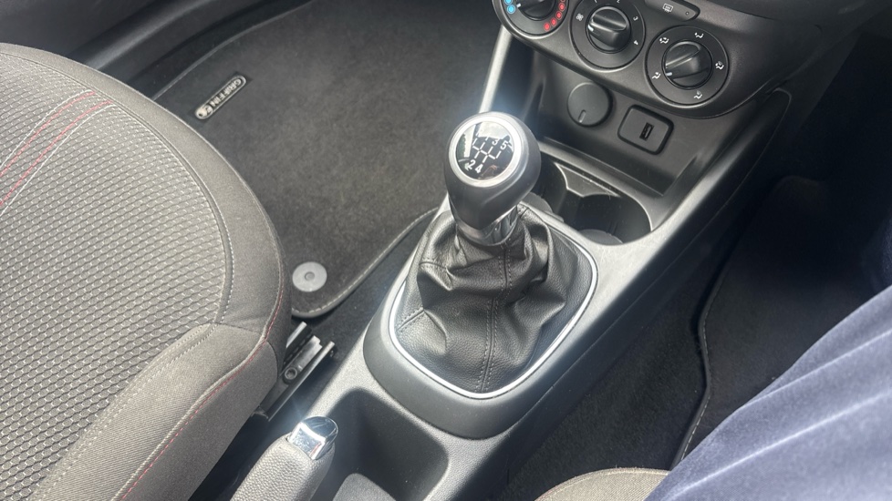 Vauxhall Corsa 1.4 [75] Griffin 5dr Petrol Hatchback - Image 30