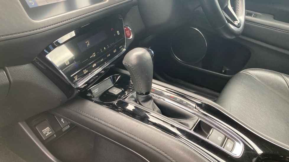 Honda HR-V 1.5 i-VTEC EX CVT 5dr Petrol Hatchback - Image 13