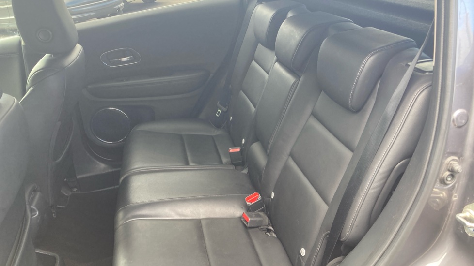 Honda HR-V 1.5 i-VTEC EX CVT 5dr Petrol Hatchback - Image 16