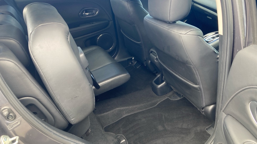 Honda HR-V 1.5 i-VTEC EX CVT 5dr Petrol Hatchback - Image 25