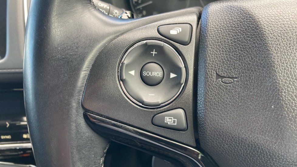 Honda HR-V 1.5 i-VTEC EX CVT 5dr Petrol Hatchback - Image 32