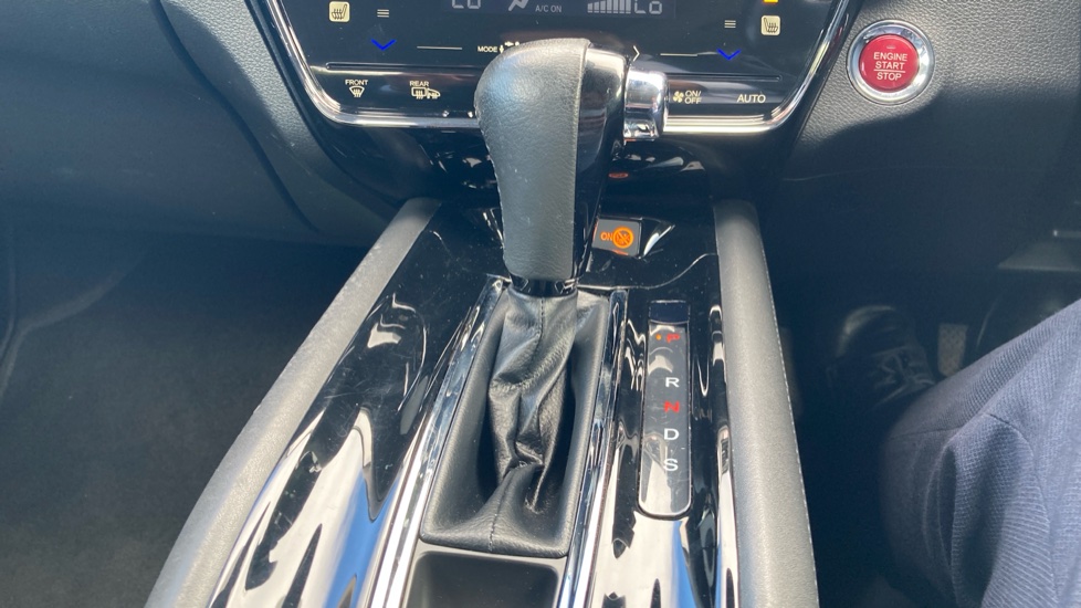 Honda HR-V 1.5 i-VTEC EX CVT 5dr Petrol Hatchback - Image 39