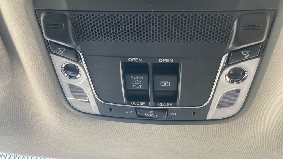 Honda HR-V 1.5 i-VTEC EX CVT 5dr Petrol Hatchback - Image 42