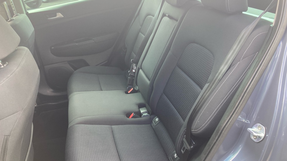 Kia Sportage 1.7 CRDi ISG 2 5dr Diesel Estate - Image 21