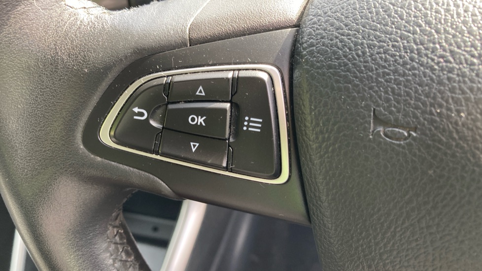 Ford EcoSport 1.0 EcoBoost Zetec 5dr Petrol Hatchback - Image 27