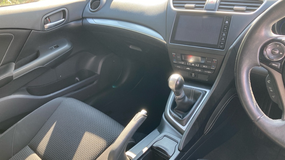 Honda Civic 1.8 i-VTEC SE Plus 5dr Petrol Hatchback - Image 14