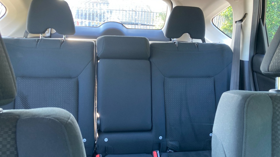 Honda CR-V 2.0 i-VTEC S 5dr 2WD Petrol Estate - Image 15
