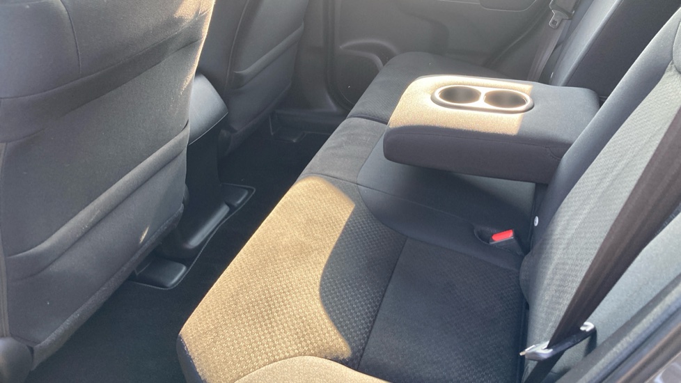 Honda CR-V 2.0 i-VTEC S 5dr 2WD Petrol Estate - Image 27