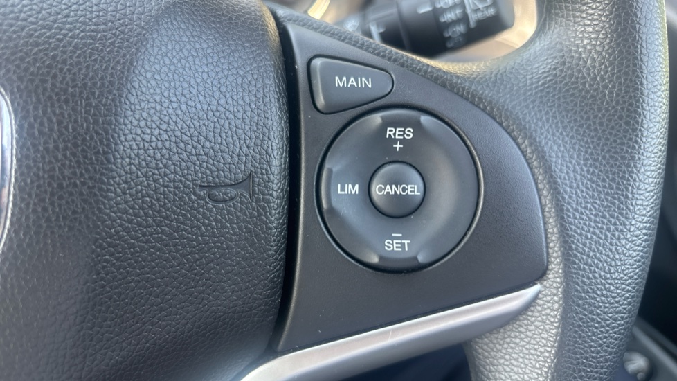 Honda Jazz 1.3 i-VTEC S 5dr Petrol Hatchback - Image 21
