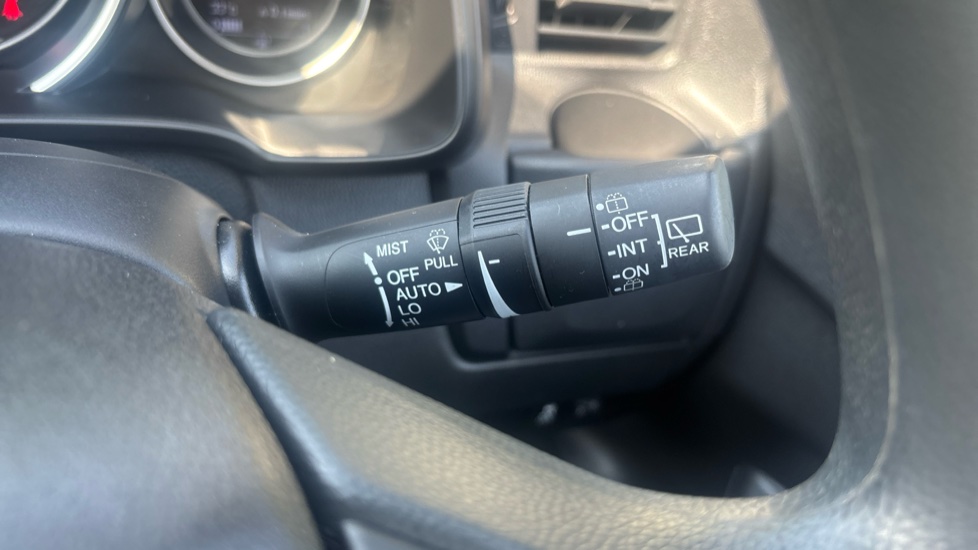 Honda Jazz 1.3 i-VTEC S 5dr Petrol Hatchback - Image 23
