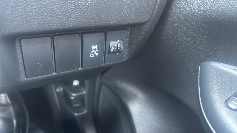 Honda Jazz 1.3 i-VTEC S 5dr Petrol Hatchback - Image 28