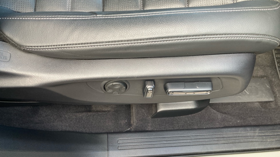 Honda CR-V 2.0 eHEV Elegance 5dr eCVT Hybrid Estate - Image 20