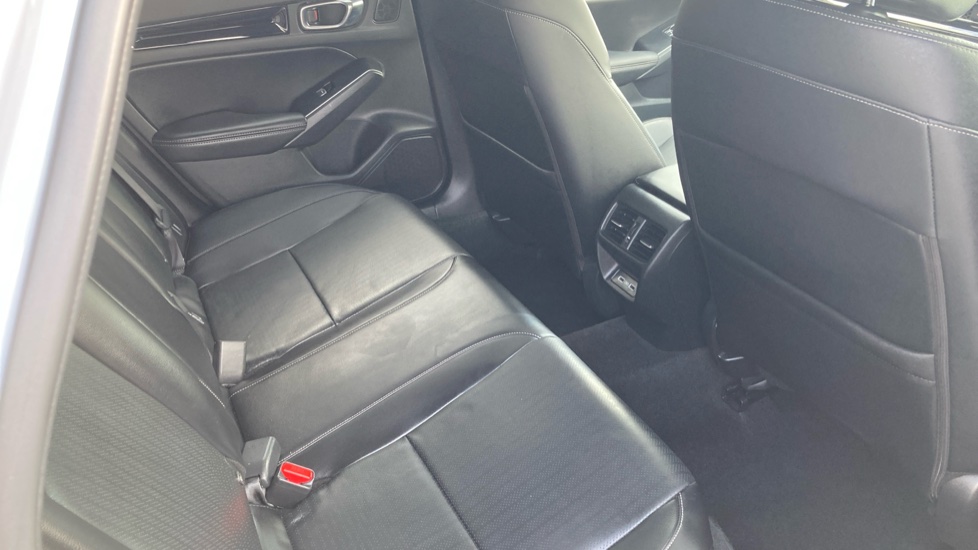 Honda Civic 2.0 eHEV Advance 5dr CVT Hybrid Hatchback - Image 13