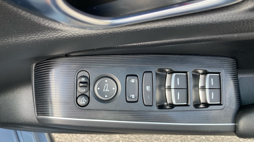 Honda Civic 2.0 eHEV Advance 5dr CVT Hybrid Hatchback - Image 16