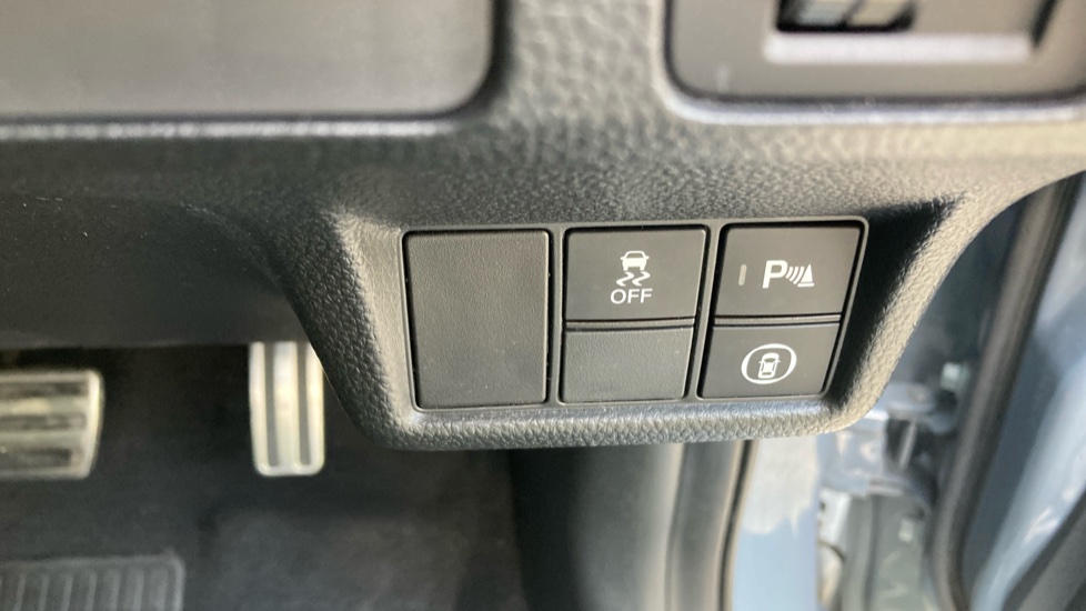 Honda Civic 2.0 eHEV Advance 5dr CVT Hybrid Hatchback - Image 17