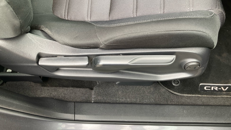 Honda CR-V 1.5 VTEC Turbo SE 5dr 2WD Petrol Estate - Image 20